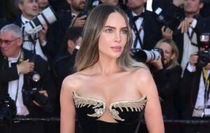 ¡Espectacular! Belinda desfila por primera vez en la alfombra roja del Festival de Cannes
