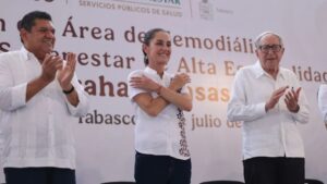 Sheinbaum anuncia inversión para salud en Tabasco y se declara “tabasqueña”