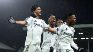 ¡Gran día! Raúl Jiménez rompe la sequía goleadora y le da el triunfo al Fulham ante Sunderland en la Premier League