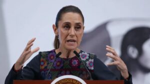 “Se les ha atendido, hay diálogo”; Claudia Sheinbaum sobre bloqueo de transportistas y agricultores