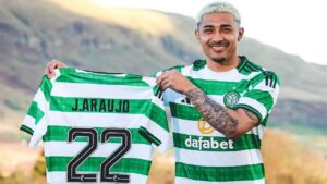 Julián Araujo ilusionado por llegar al Celtic: “Es un club de primer nivel”