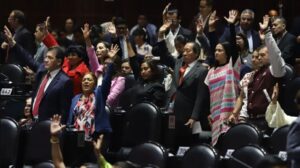 Diputados de la 4T y MC aprueban el plan B electoral en lo general
