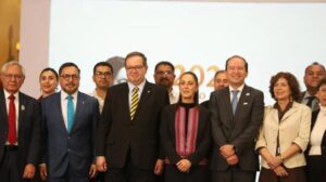 Claudia Sheinbaum presento a grupo de científicos para analizar factibilidad de explotar gas no convencional en México