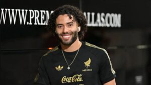 ‘Chino’ Huerta regresa a los entrenamientos con Anderlecht y se ilusiona con subirse al Mundial