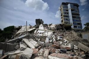 Desesperación crece en Venezuela; suman mil 450 muertos por terremotos