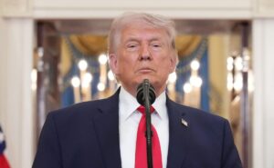 Trump amenaza a Irán tras muerte de soldados estadounidenses