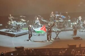 Singapur veta a Massive Attack por mostrar la bandera palestina en un concierto