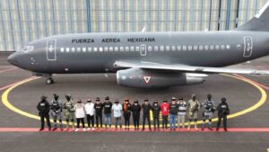 Suman 12 detenidos tras operativo contra el CJNG en Michoacán
