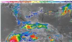 Ondas tropicales 32 y 33 afectan al territorio nacional