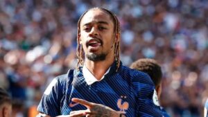 Liverpool llegaría a un acuerdo millonario con el PSG por el fichaje de Bradley Barcola