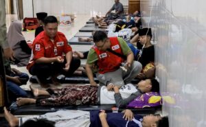 Hospitalizan a más de 500 niños por comida escolar en Indonesia