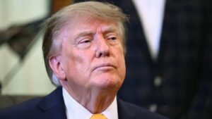 Donald Trump prevé “desastre potencial” por las Malvinas y asegura que intervendría si se lo piden