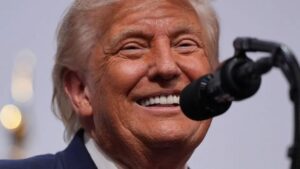 Donald Trump lanza encuesta para cambiar nombre de la Inteligencia Artificial: “Es impreciso y poco elegante”