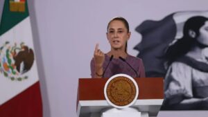Claudia Sheinbaum rechaza que se quiera construir una segunda “verdad histórica” por la desaparición de los 43 normalistas