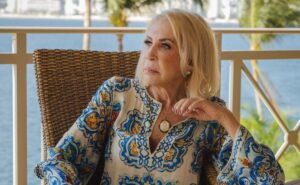 Operan de emergencia a Laura Bozzo por una úlcera duodenal